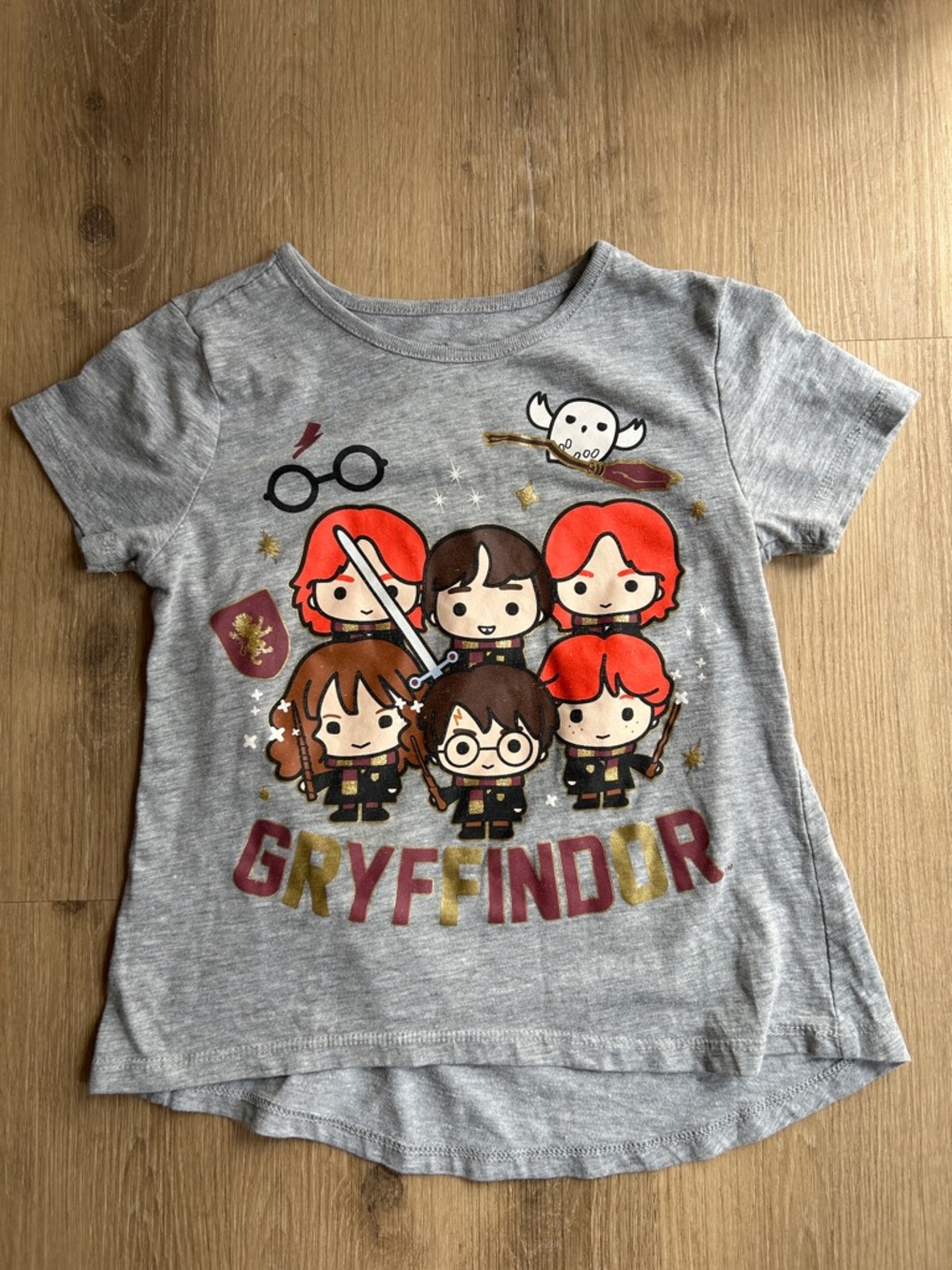 Warner Bros. Grey Gryffindor Cartoon Character Short Sleeve Tee